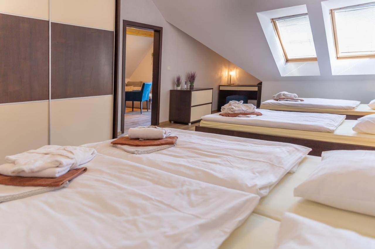 Apartman Aqua Bešeňová Buitenkant foto